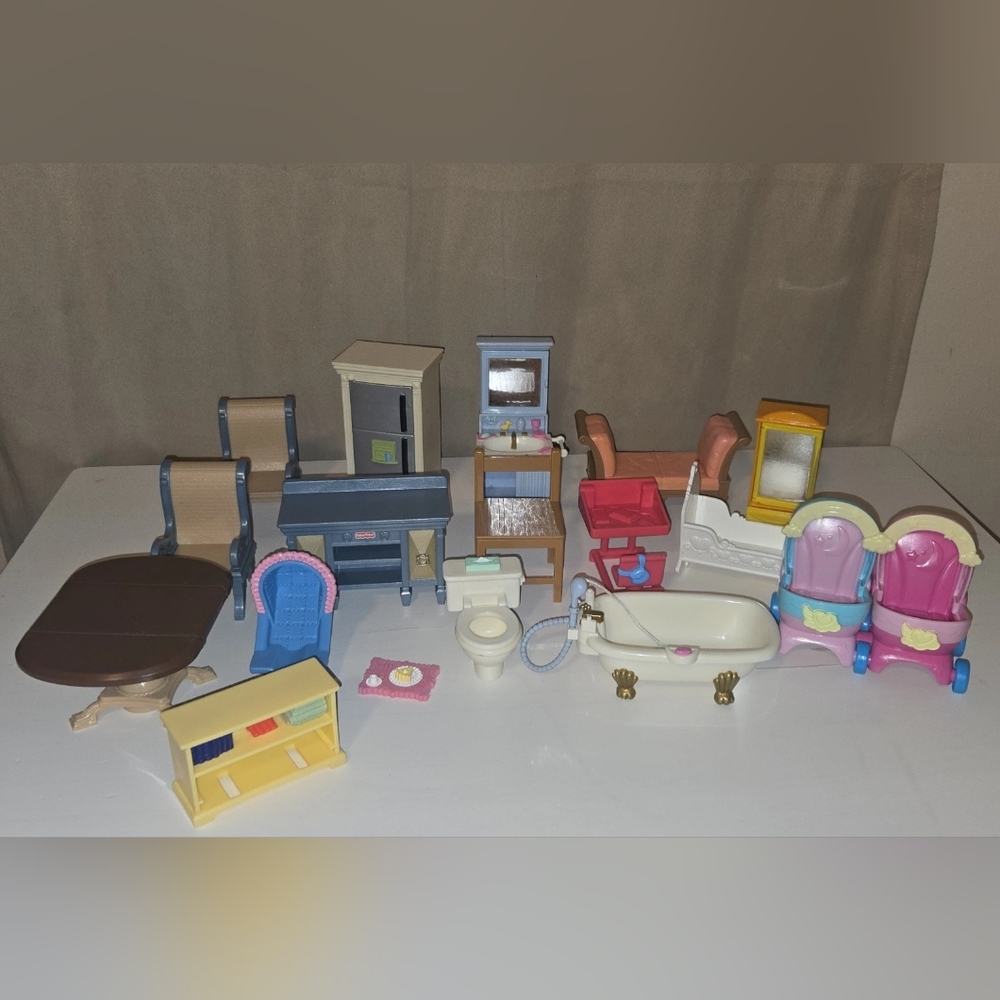 Vtg Fisher Price Dollhouse Accesories